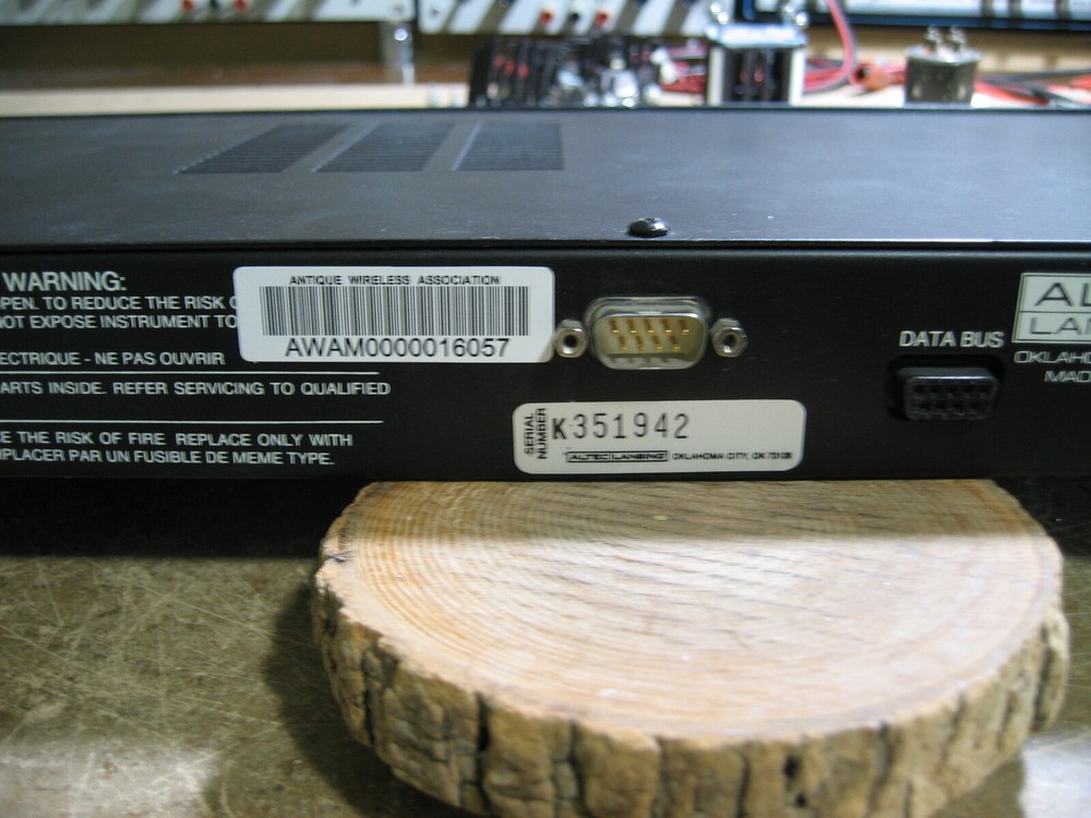 Altec Lansing 8558B 28 Band Multiple EQ Programmable Microaudio Equalizer Rack