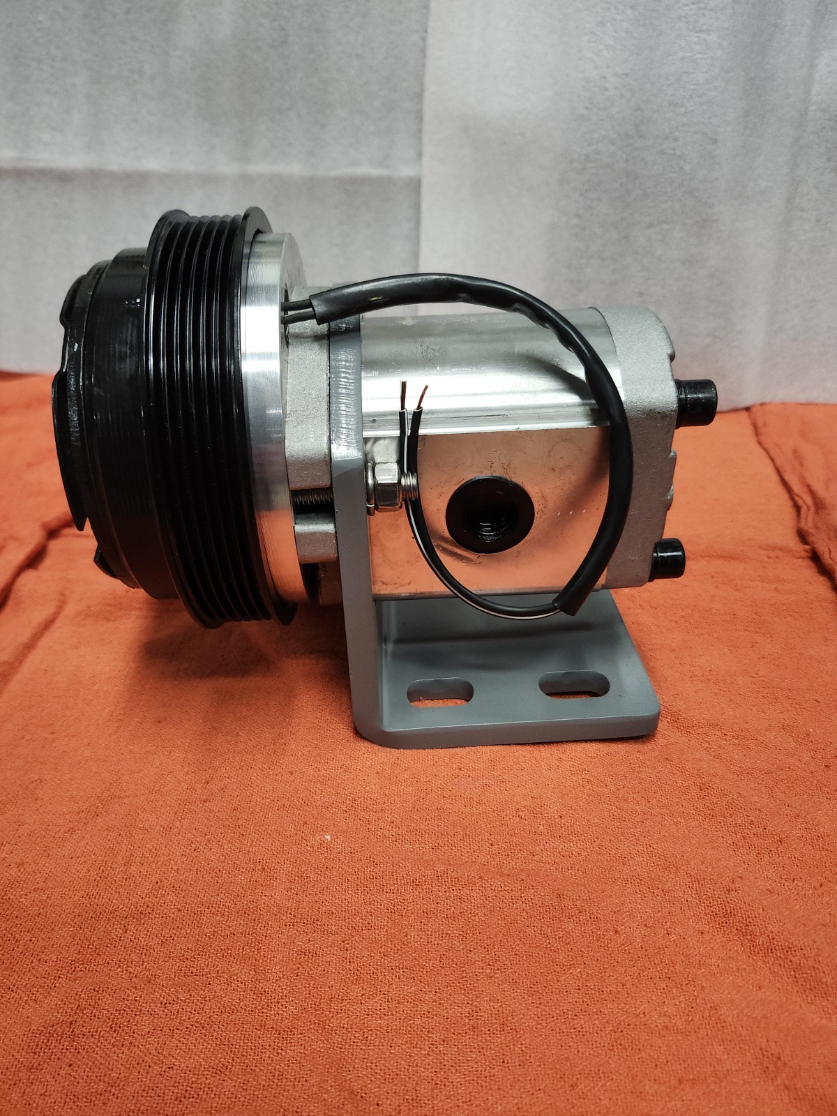 Hydraulic clutch pump electric salt spreader snowplow 12v coil Serpentine belt.