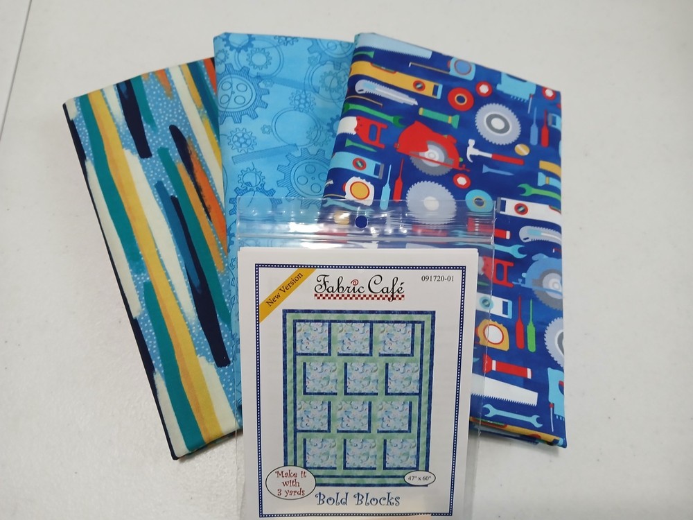 Bundle 3 yard, Fabric Cafe pattern, Quilt Kit, Coordinated focus, lgt,drk