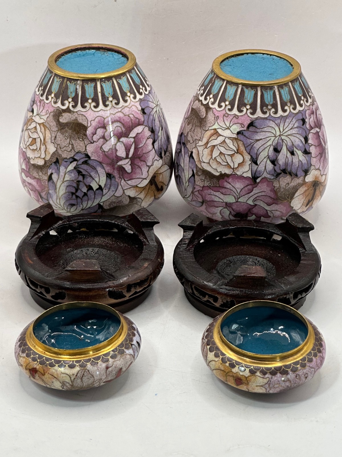 Vintage Pair of Chinese Cloisonné Enamel Ginger Jar Floral Motif 6.75" Wood Base
