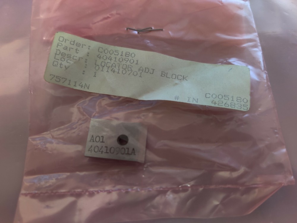 Universal Instruments Locator Adj Block 40410901