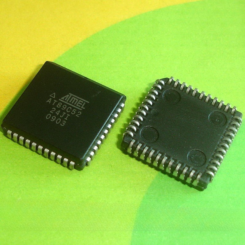20PCS AT89C52-24JI PLCC-44 AT89C52 8-Bit Microcontroller with 8K Bytes Flash