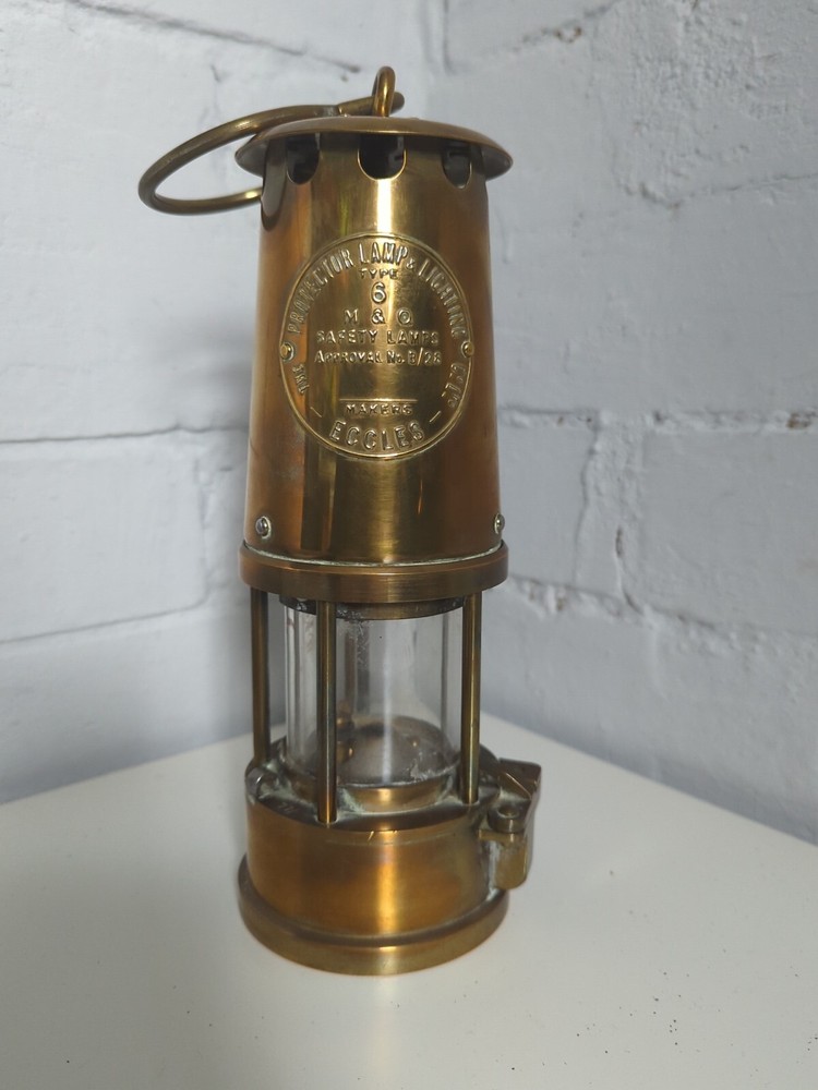 Miners Lamp Protector Lamp Co. Eccles Type 6 Relighter