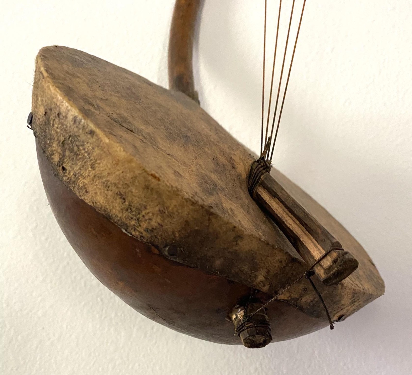 Antique African Adungu 4 String Hand Made Gourd Hide Wood Bow Harp Instrument