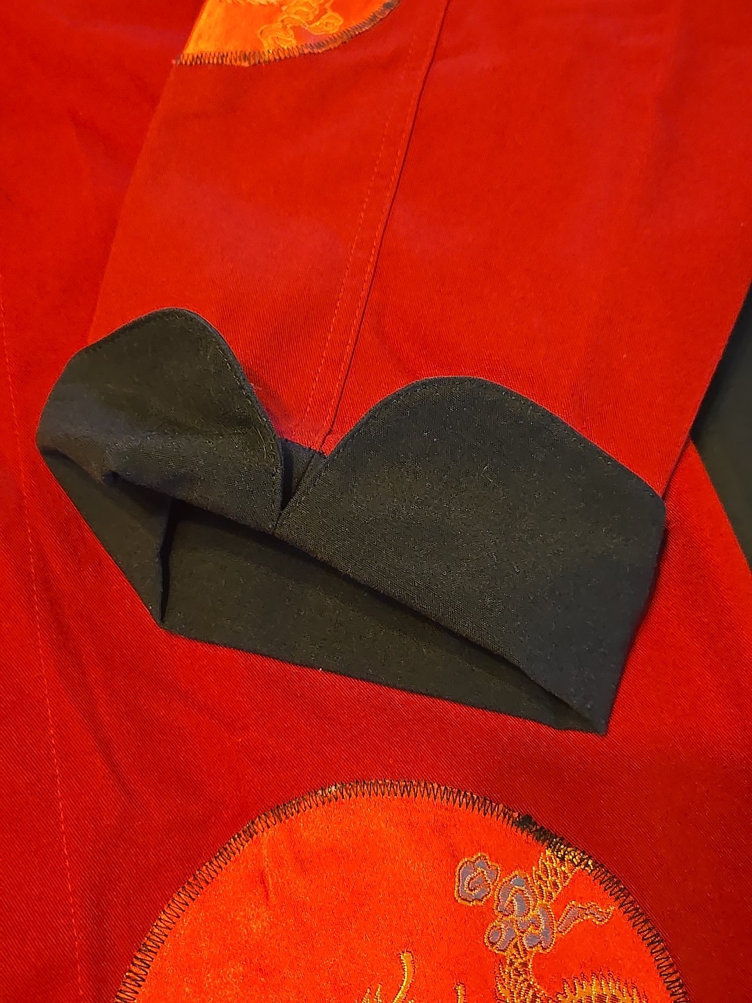 MERCER CULINARY Red Chef Jacket Coat Asian Dragon Cook Med RN# 142955 Used