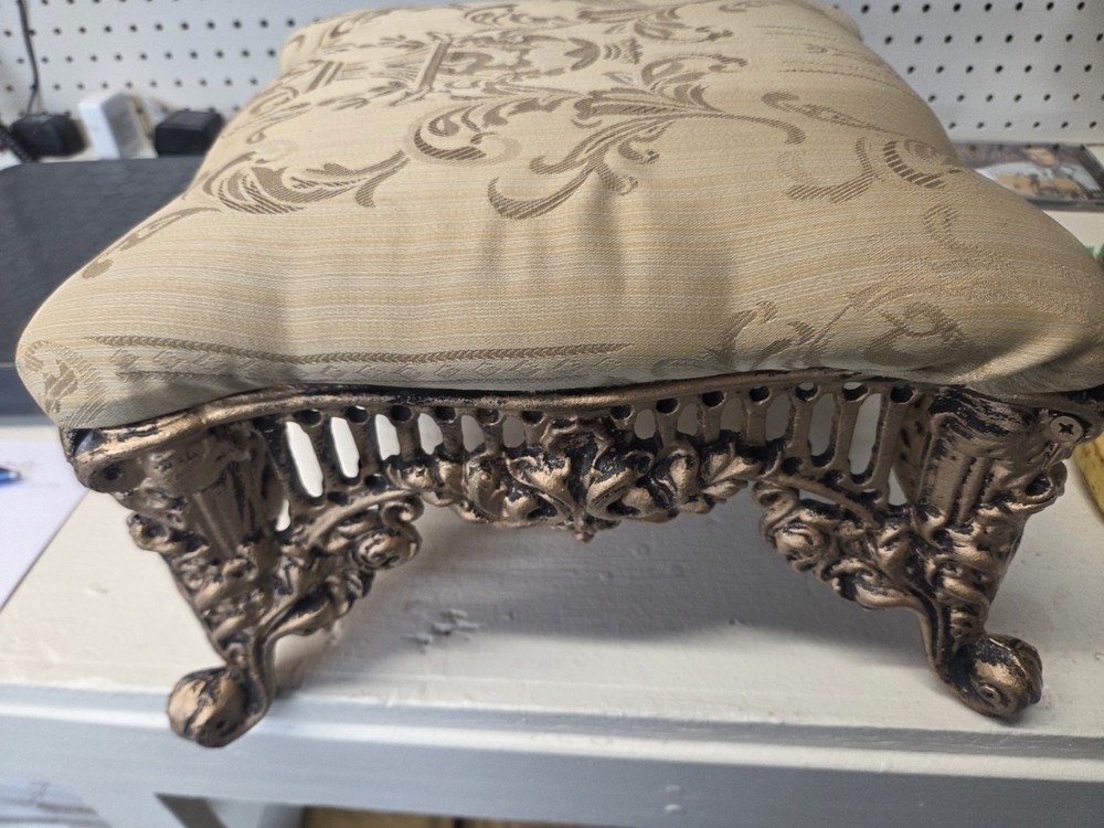 VINTAGE ORNATE CAST IRON FOOT STOOL