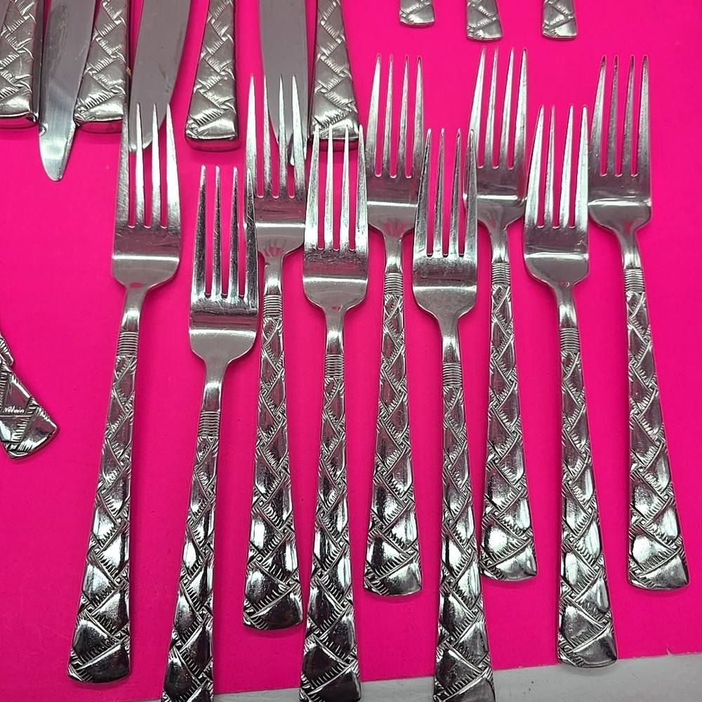 Pfaltzgraff Flatware Cranbrook READ!