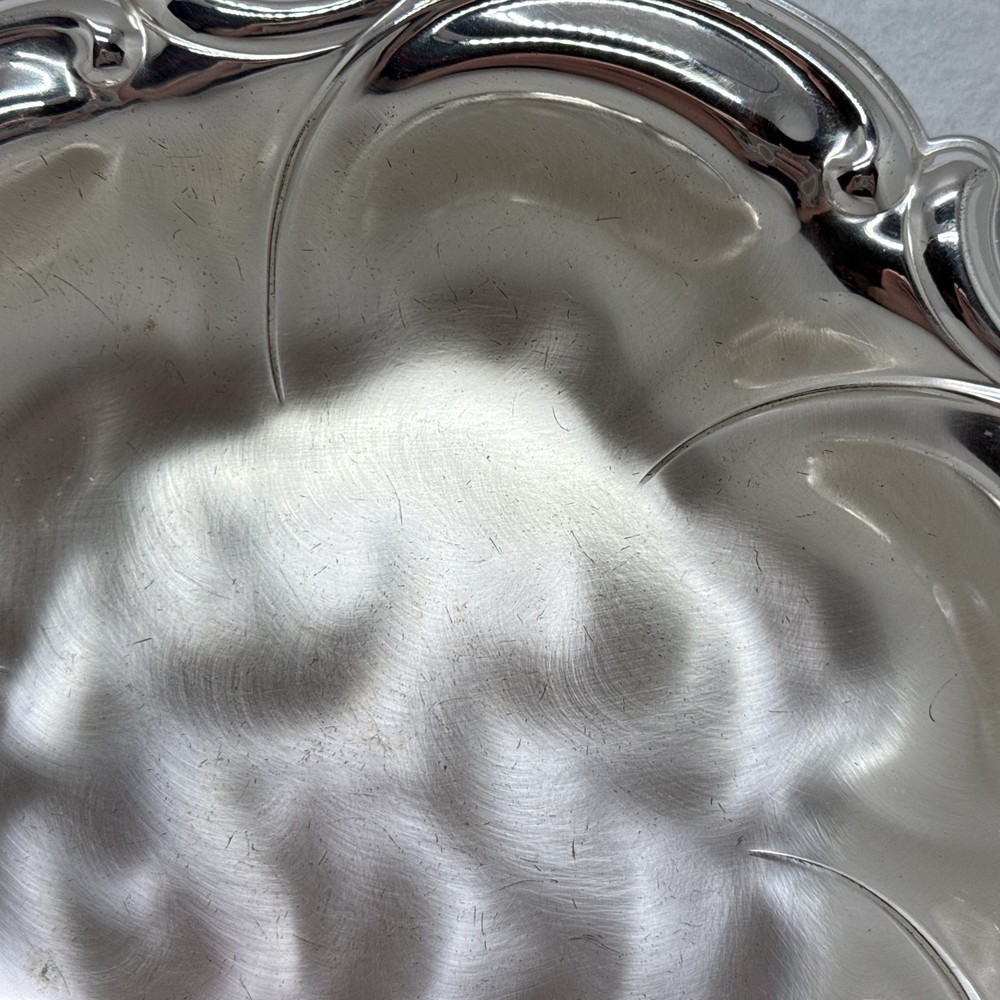 Vintage Caravelle Silverplate Candy Dish Bowl Tray Footed Tarnish Resistant 8”