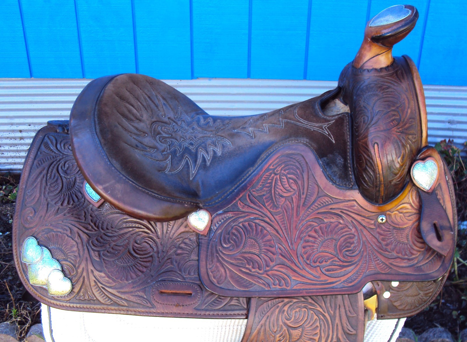 SIMCO Western Show / Parade Saddle- 15" -SILVER HEARTS- Tooled Design -STUNNING!