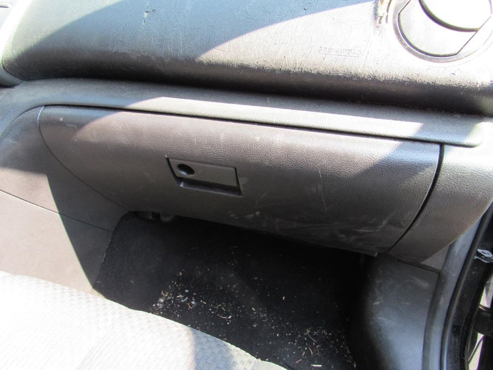 6         2013 Glove Box 1036858