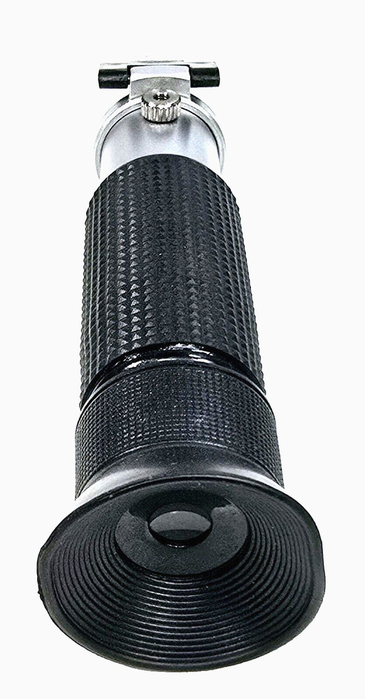 BrixTek Brix 0-32% Hand-Held Refractometer With Case