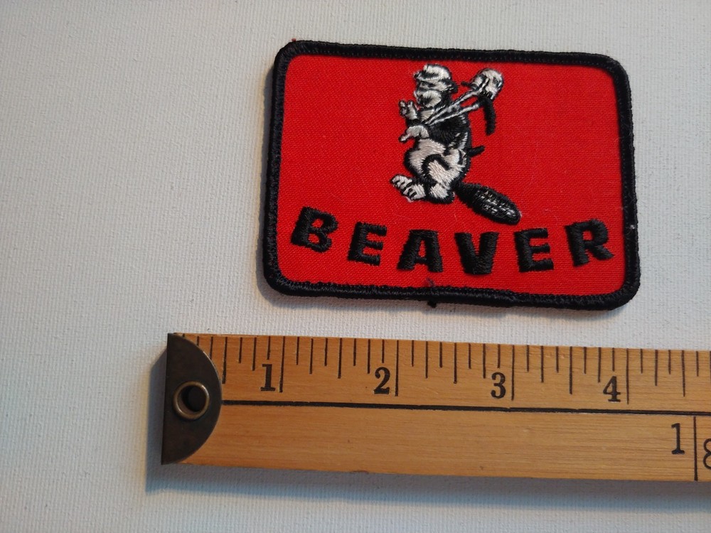 * RARE 70S BEAVER LUMBER HARDWARE STORE TOOLS ECUSSON  PATCH CREST  *