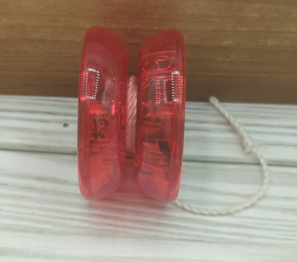 Duncan Toys Reflex Auto Return Yo-Yo, Beginner String Trick Yo-Yo, Red