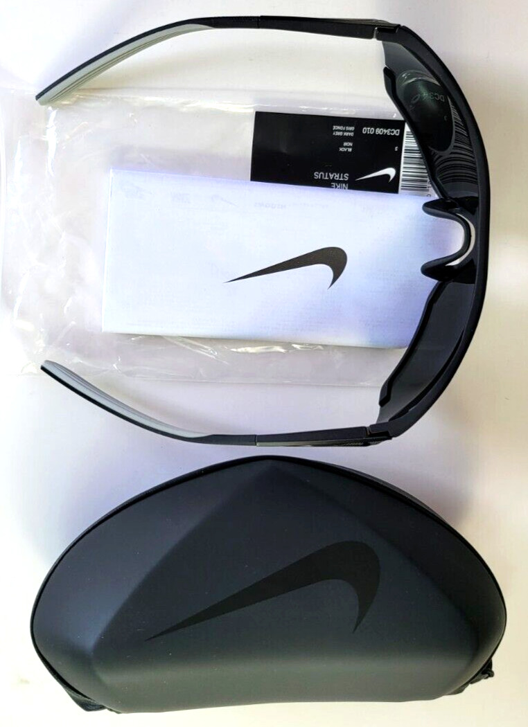 Nike Stratus Men’s Sunglasses Black Grey DC3409 Max Optics Hard Case New w Tag