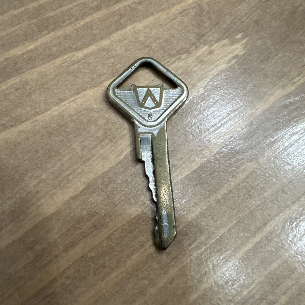 Vintage Ford Key triangle 40’s 50’s