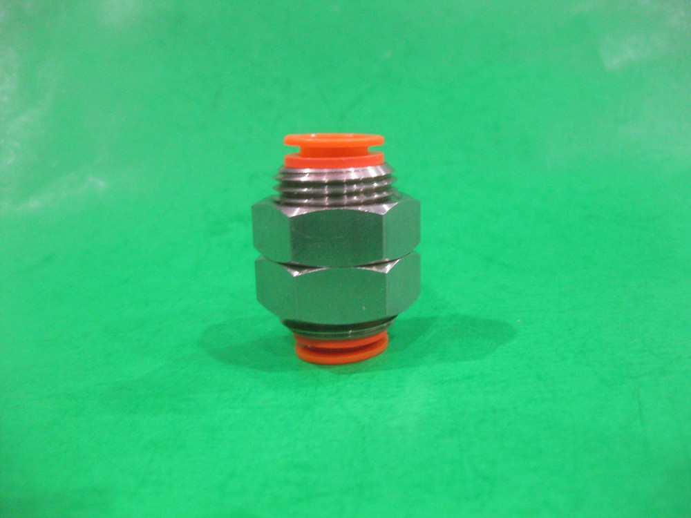 SMC Bulkhead Union 1/2 inch -- KQ2E13-00A -- Used