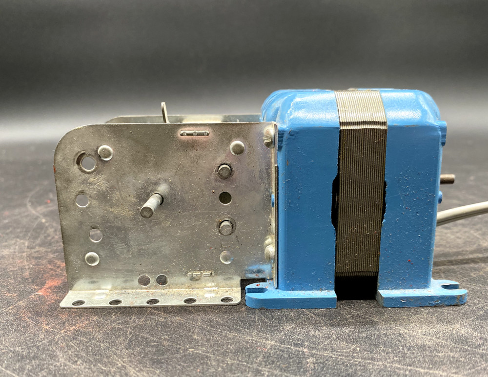 A.C. GILBERT ERECTOR PART 110-120 VOLT A-49 ELECTRIC ENGINE, WORKING!