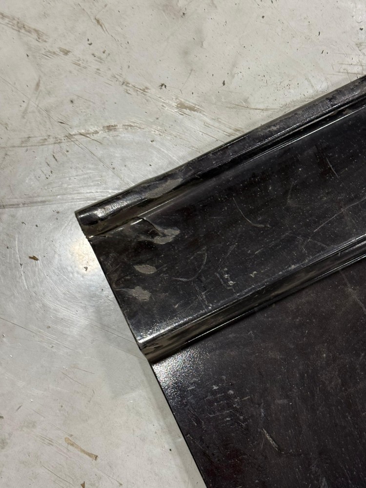 Freightliner Cascadia Left Side Fairing Panel Side Skirt 2008-2017
