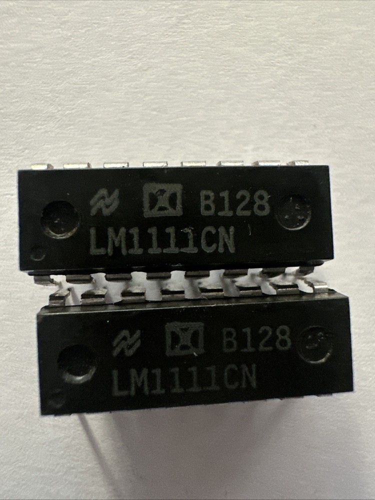electronics chips Lost 2 Lm1111CN