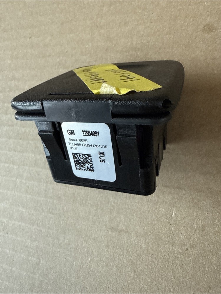 22854091 New OEM GM Receptacle