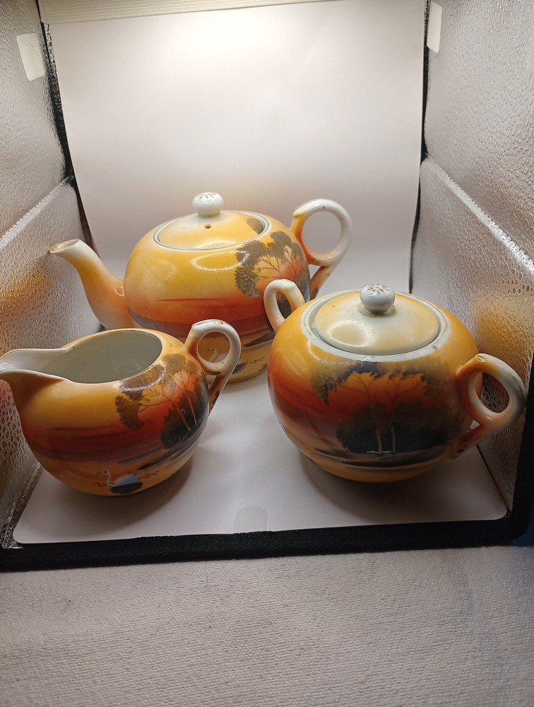 tea pot cream and sugar set