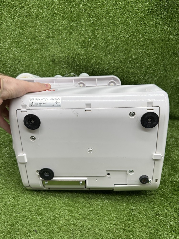 Elna 704 Dex Sewing Machine ~ Untested. s4