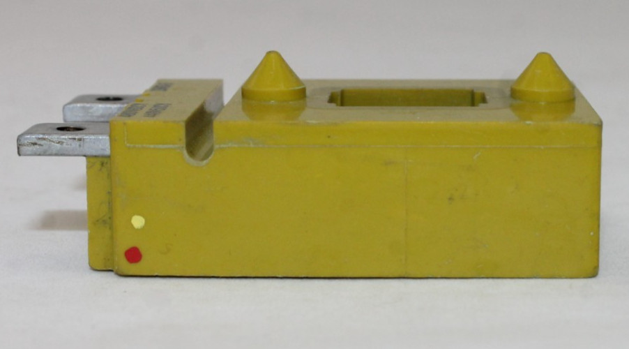 Cutler-Hammer 1945-3 Pointed Style Coil (No Screws)