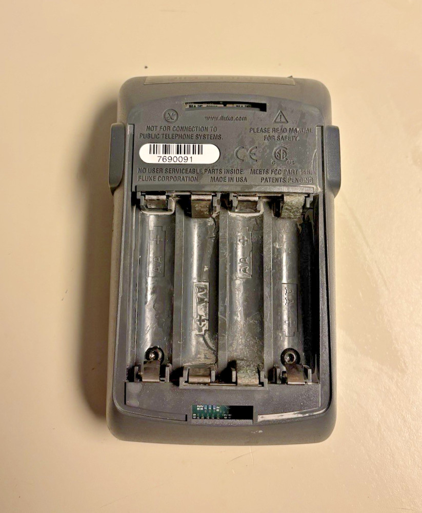 Fluke Networks NetTool 10/100 Inline Network Tester