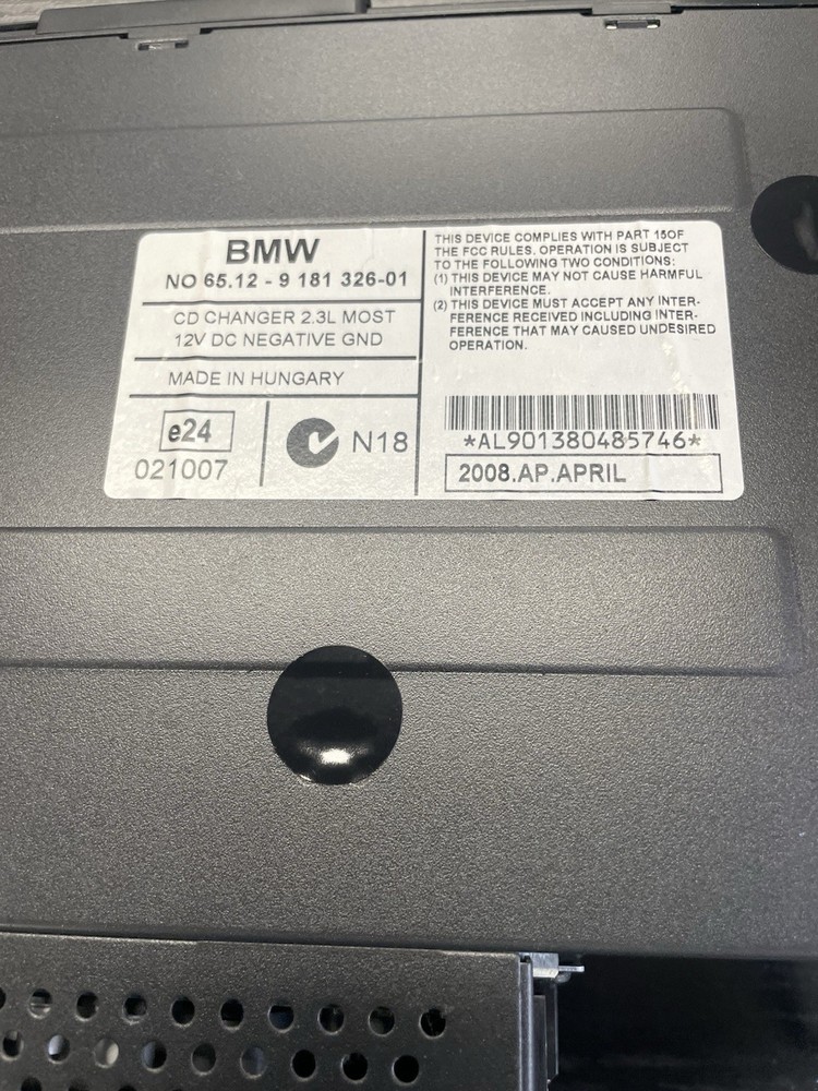 BMW E81 E87 E90 E91 E92 6-DISC CD CHANGER WITH MAGAZINE & BRACKET 9181326