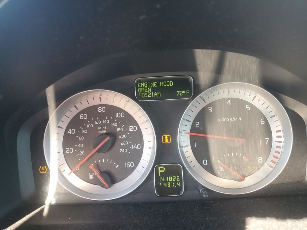 C70 2011 Glove Box 4909487