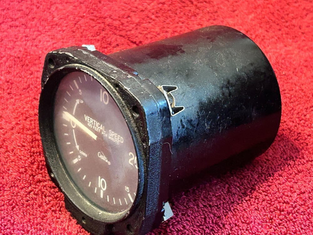 GARWIN VERTICAL SPEED INDICATOR P/N 22-220-04
