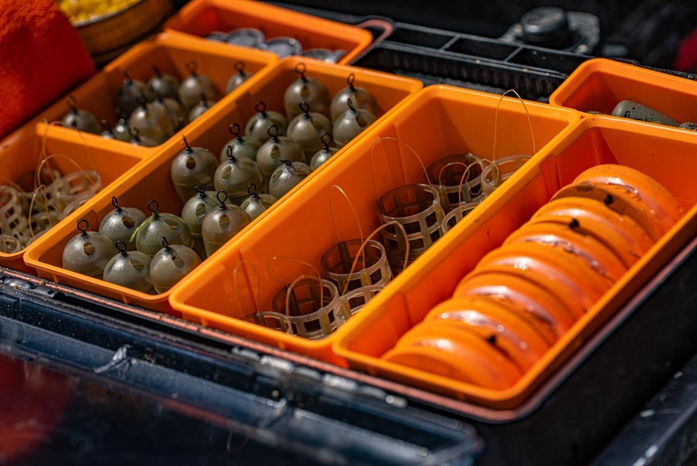 Guru Feeder Box & Inserts | Coarse Fishing Tackle
