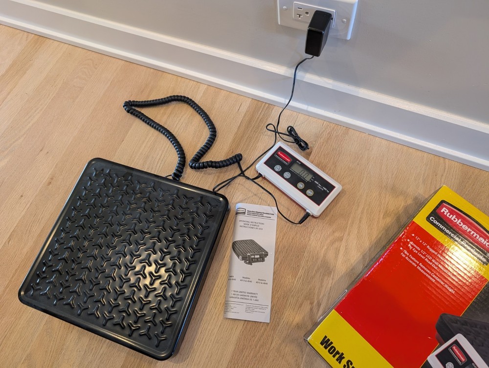 Rubbermaid Digital Scale (400lb max, .5lb increments)