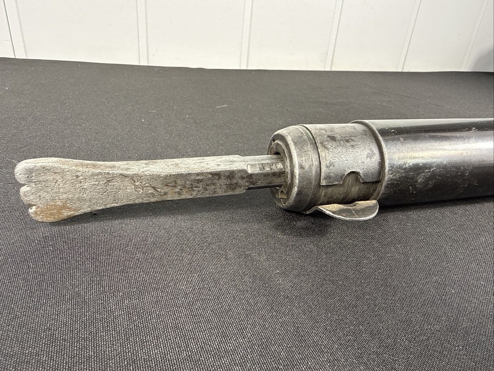Pneumatic Needle Scaler NPK Chisel Chipper Rust Nippon Pneumatic MFG. Co. LTD.