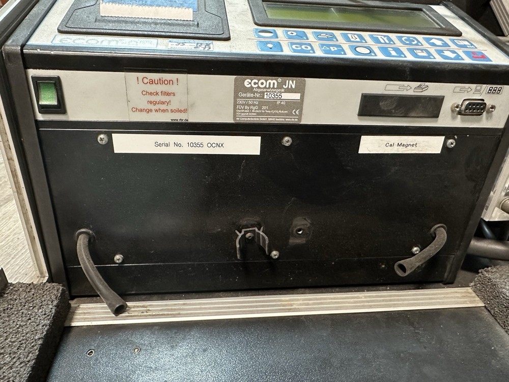 ECOM AMERICA ECOM-A PLUS PORTABLE EMISSION ANALYZER