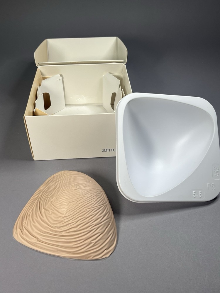 Amoena 442 Essential Light 2S Breast Form Prosthesis Size 7