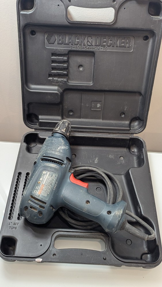 Black and Decker DR220 Corded 3/8" Variable Speed Drill with Case (No Bits)