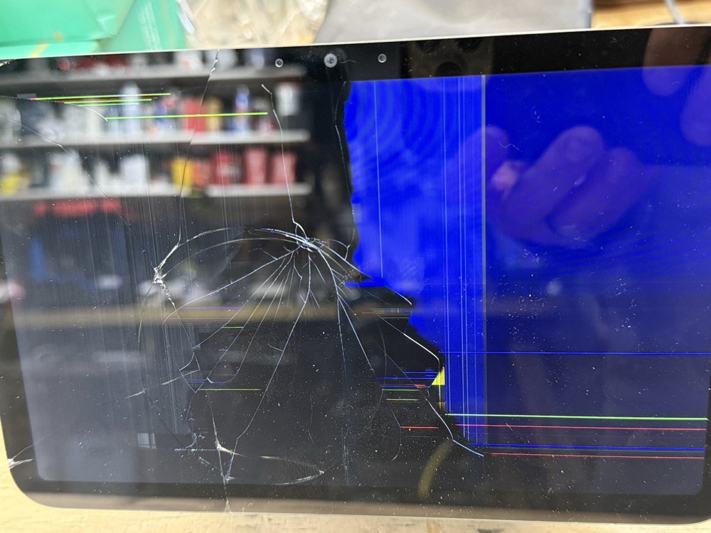 Amazon Echo Show 8 4TH GEN Broke Screen