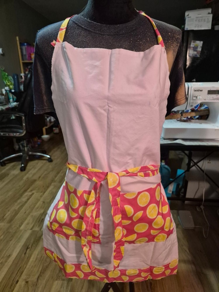 PINK LEMONADE ADULT APRON