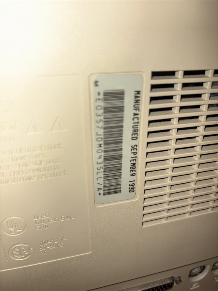 Apple Macintosh Classic M0420