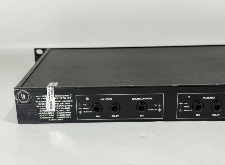 DBX 166 2-Channel Analog Audio Dynamics Processor with Compressor / Limiter