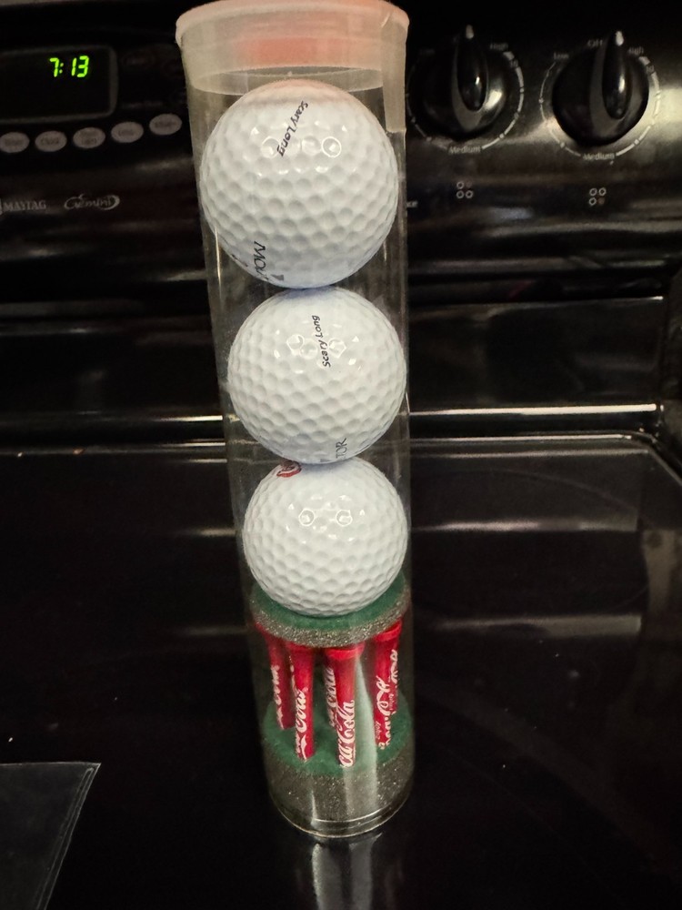 COCA COLA GOLF BALLS AND TEES SET