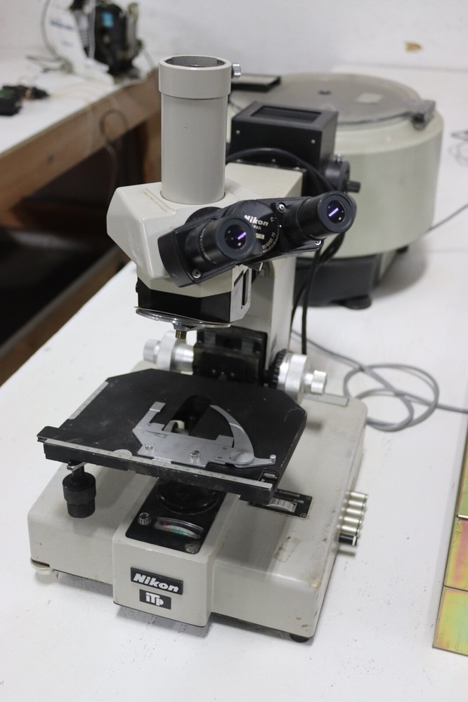 Nikon Metaphot MICROSCOPE