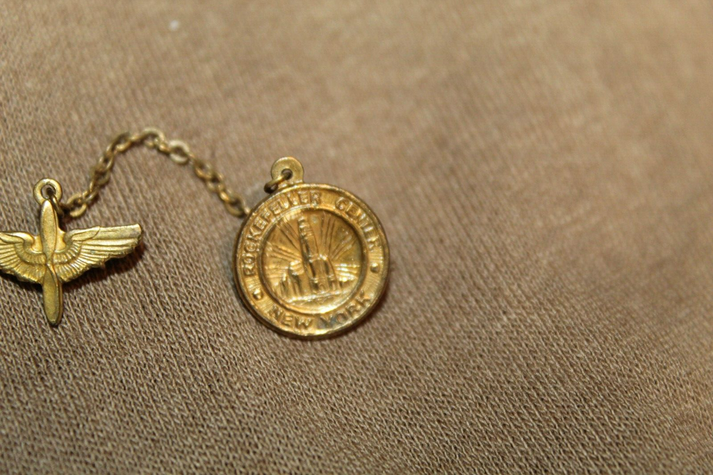 Original WW2 U.S. AAF Rockefeller Center, New York Two Piece Metal Tie Device