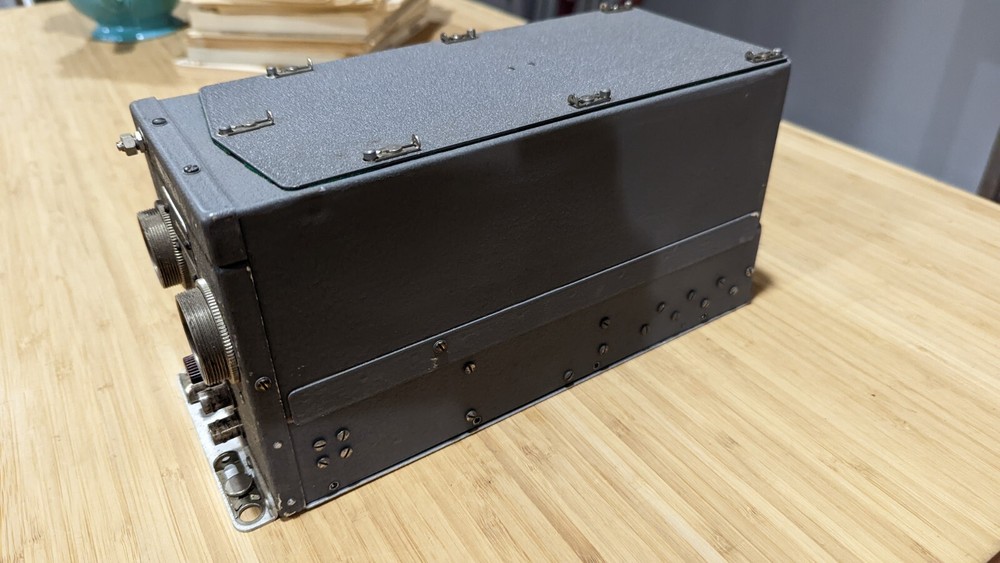 Aircraft Radio Corp Frequency Converter -Transmitter CV-431A/AR 28 Volt untested