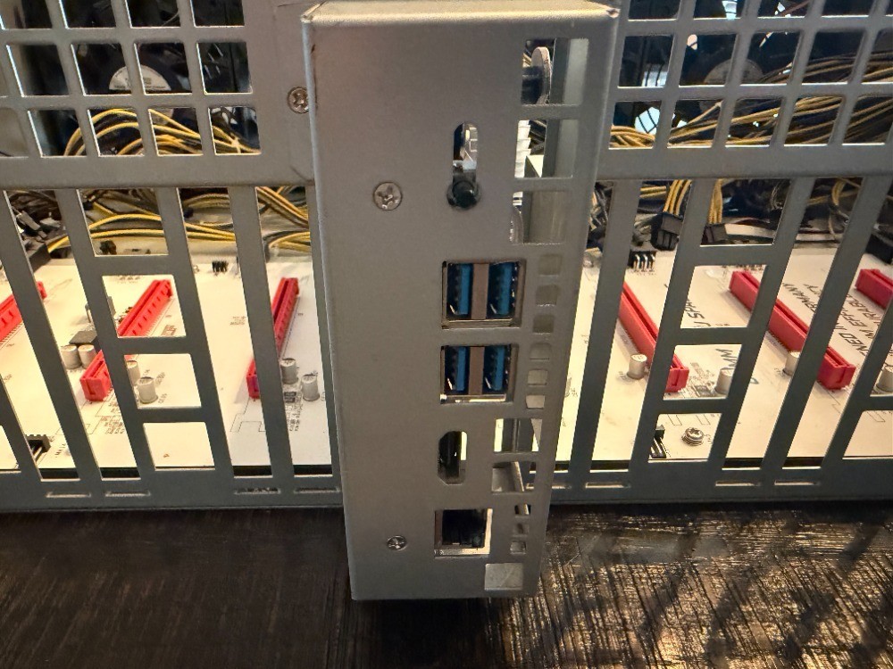 Octominer X8 ULTRA Plus 3000W