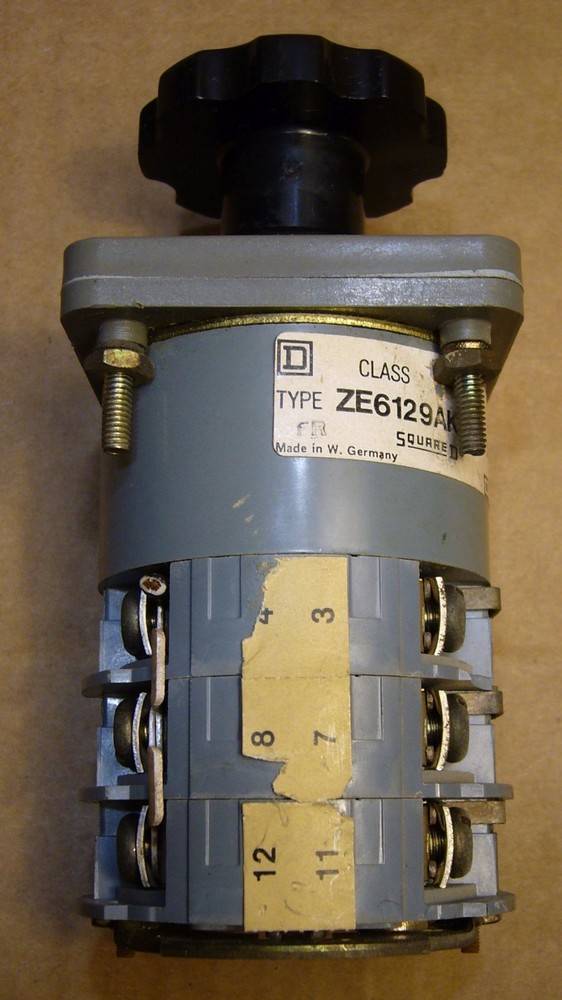Square D Switchboard 3-Phase Ammeter Switch ZE6129AK1 4-Position Maintained