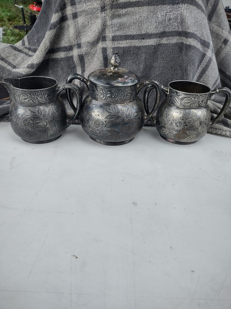 antique 3 pc Pair Point mfg silver plate tea set #324