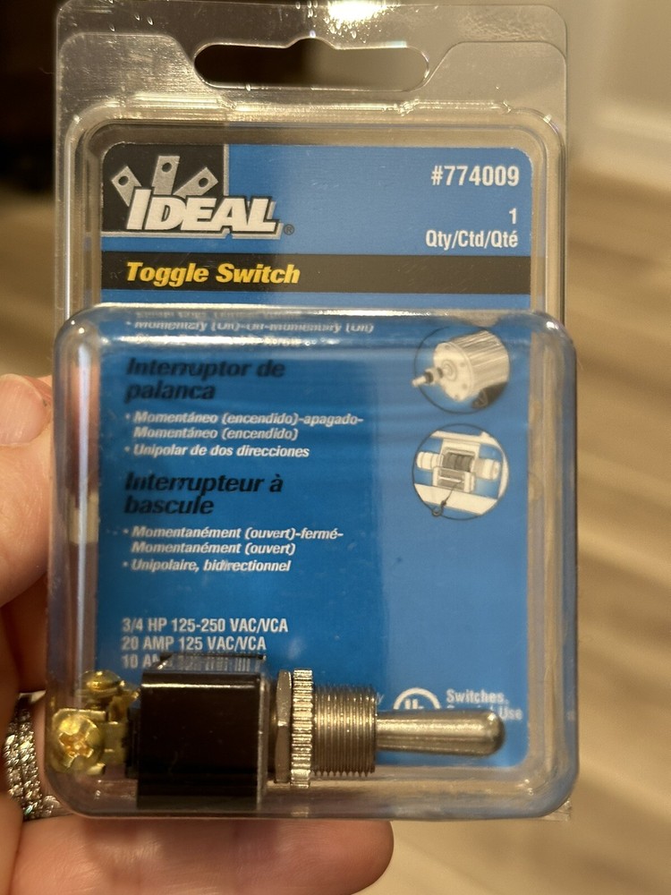 774009 - Toggle Switch SPDT