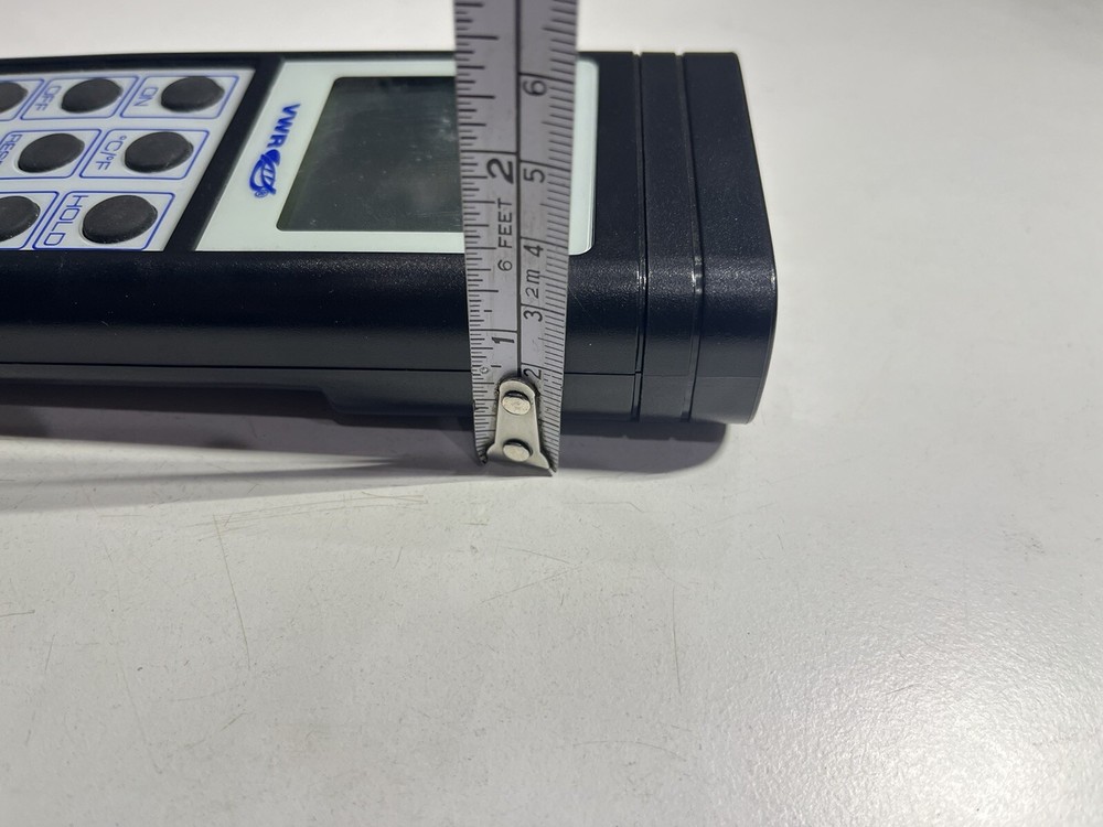 Traceable Hygrometer Thermometer with Memory and Probe by VWR